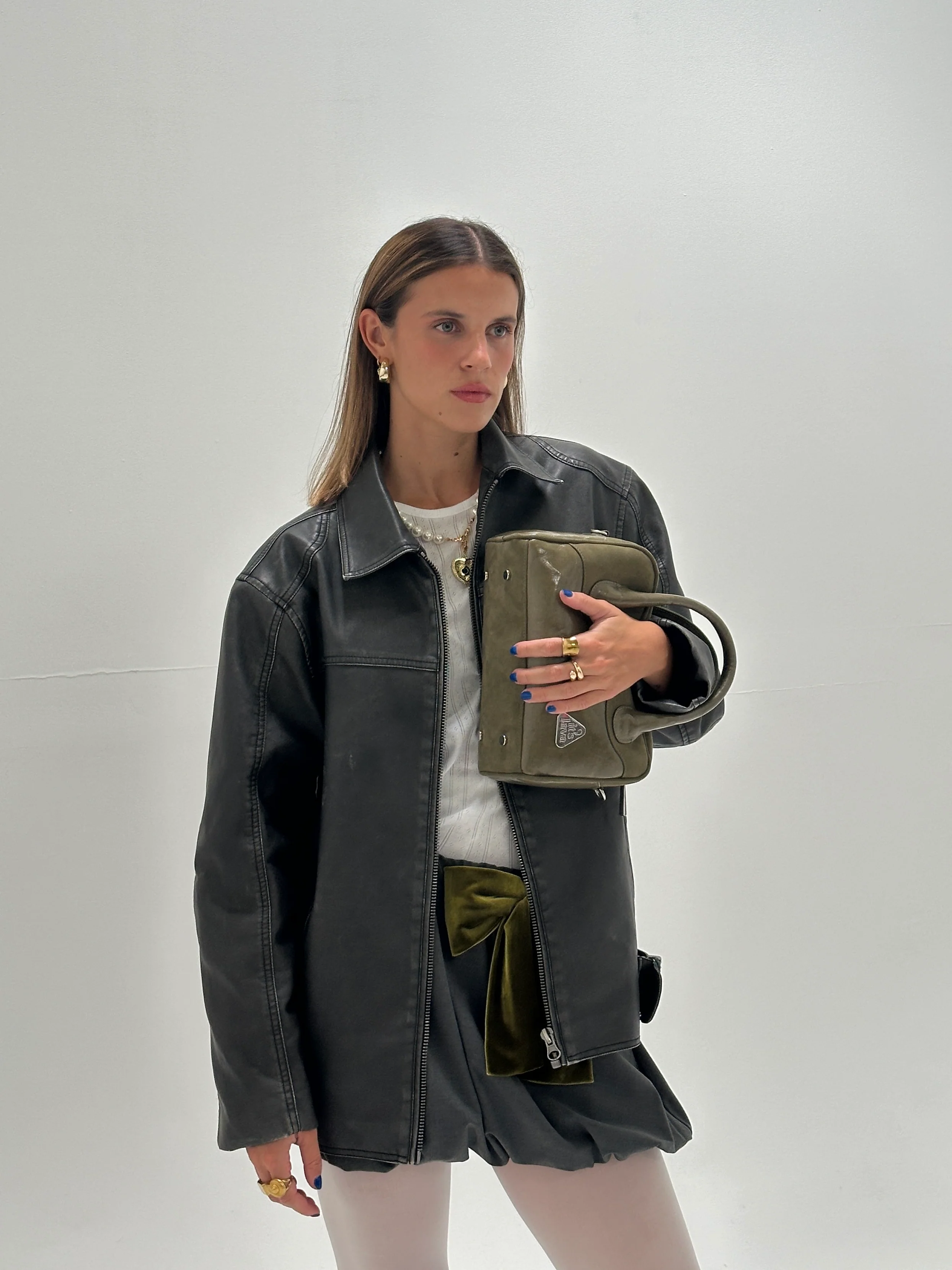 BAILEY OLIVE - Image 5